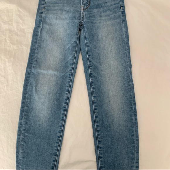 **SOLD** American Eagle Blue Hi-Rise Ne(x)t Level Stretch Jeggings - Picture 4 of 7